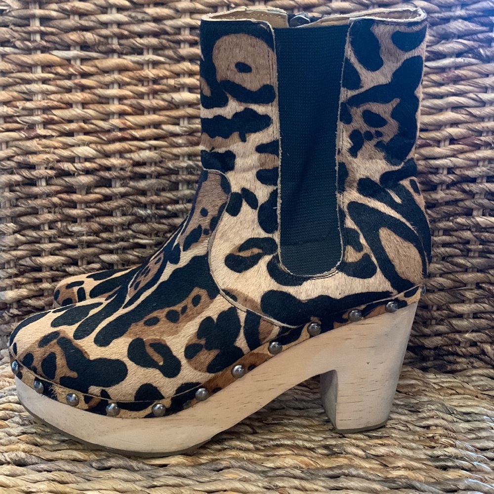Free People printed clogs